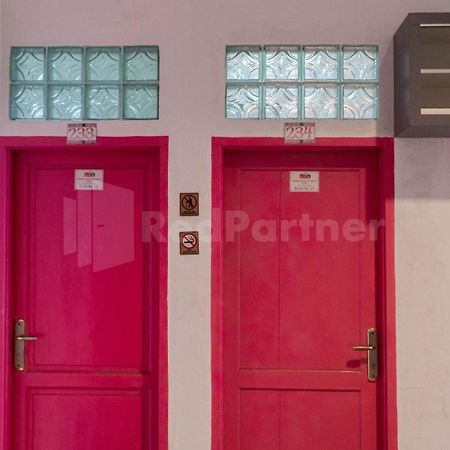 Asri Residence Near Jalan Iskandar Muda Medan Mitra Reddoorz 外观 照片